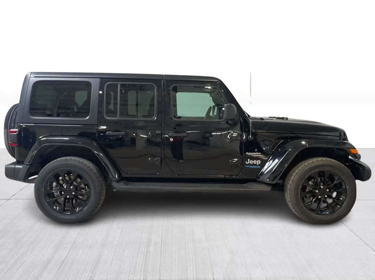 Jeep Wrangler - Image 10