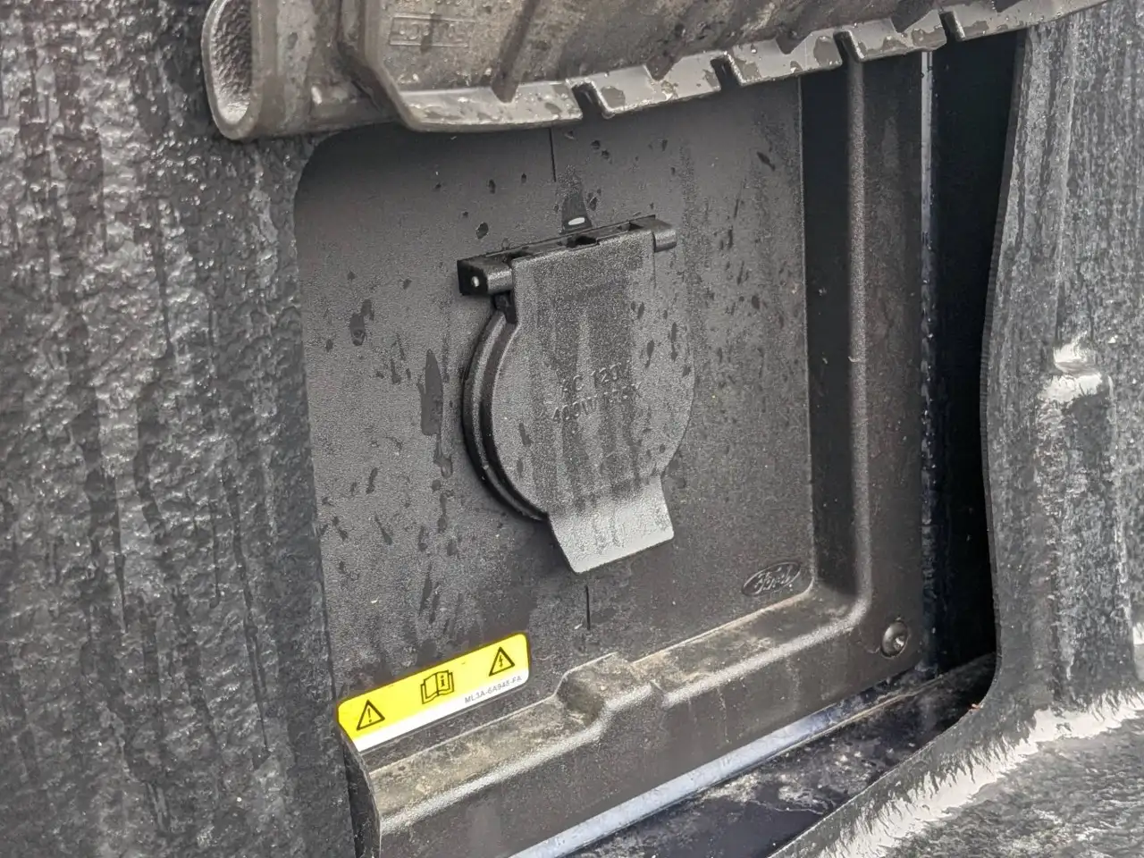 Ford F-150 - Image 9