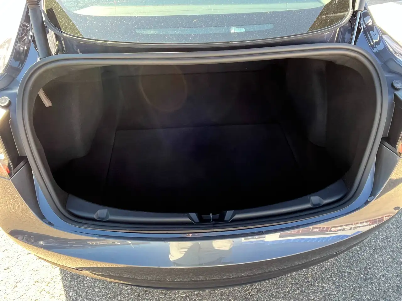 Tesla Model 3 - Image 28