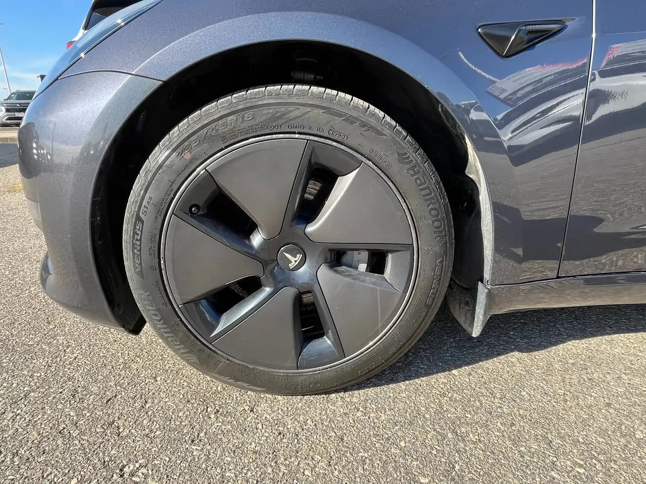 Tesla Model 3 - Image 29
