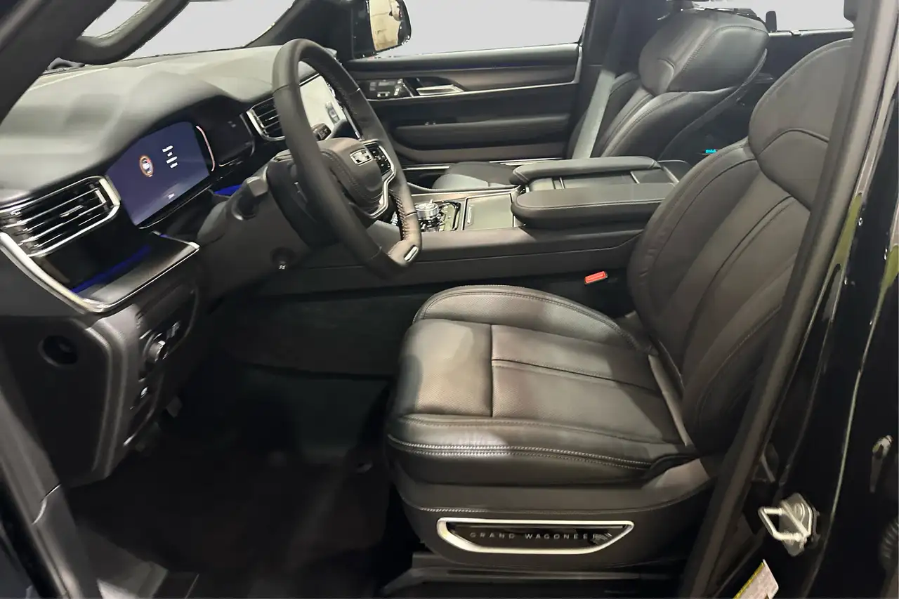 Jeep Grand Wagoneer - Image 11