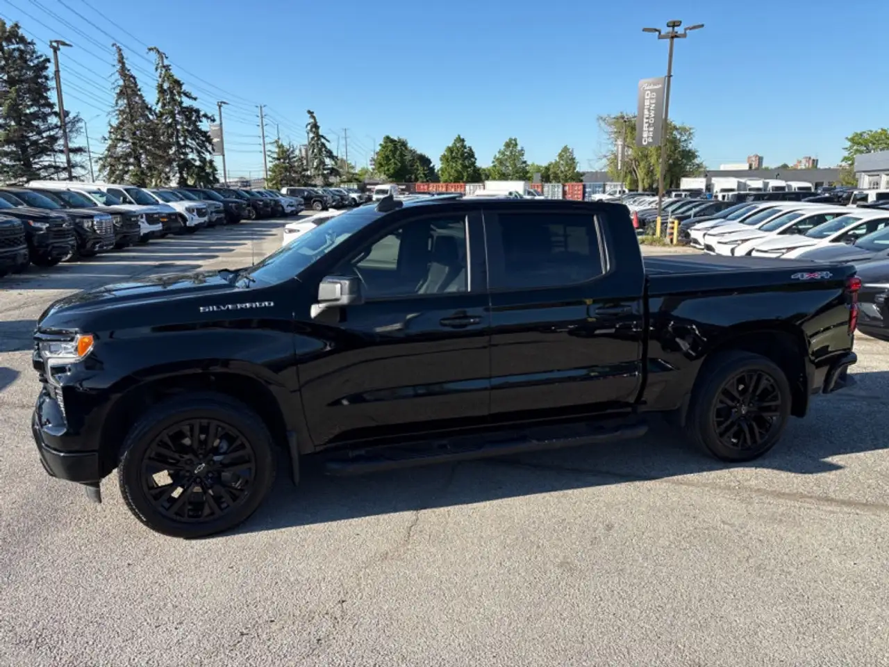Chevrolet Silverado 1500 - Image 4