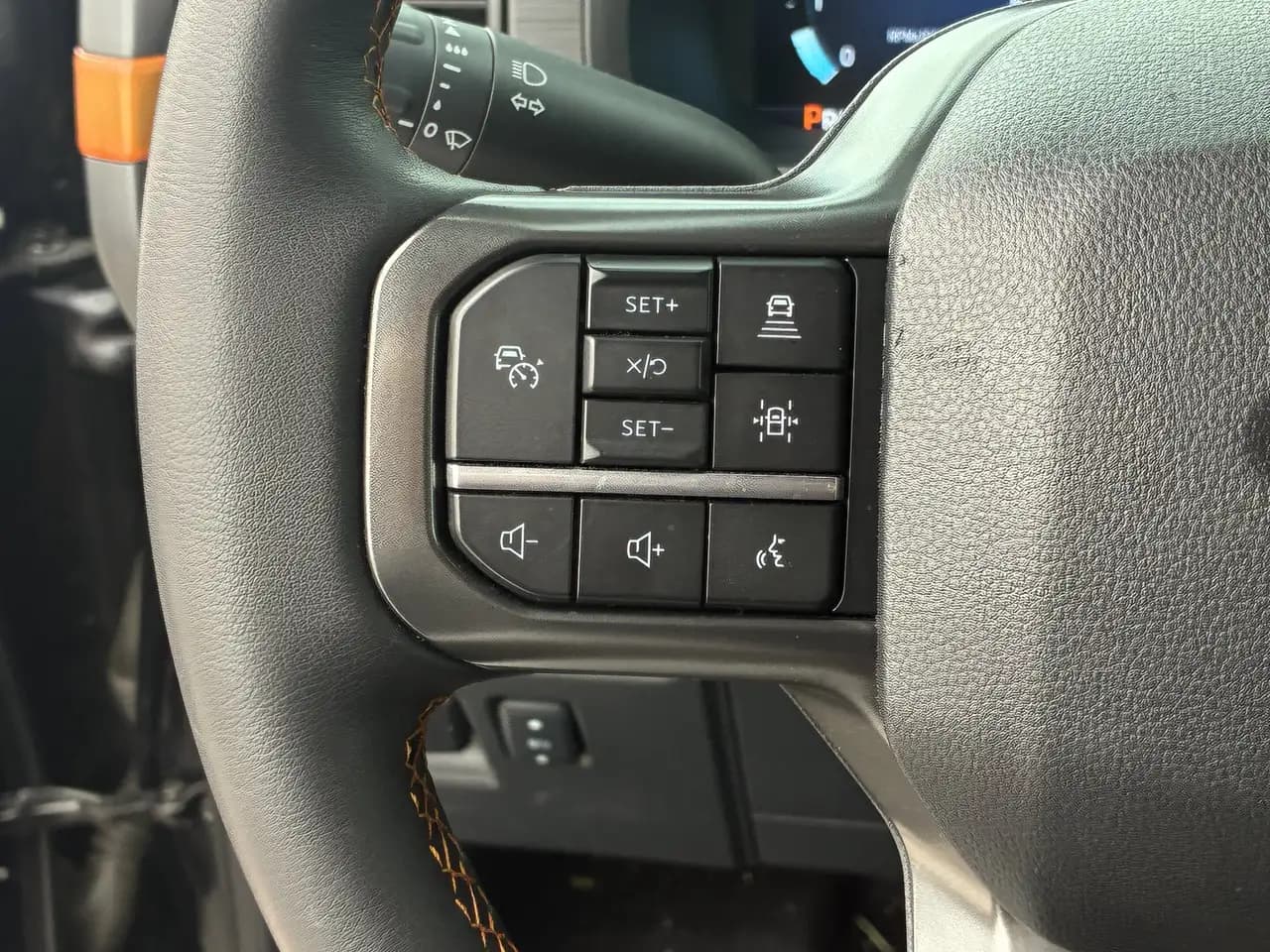 Ford F-150 - Image 23