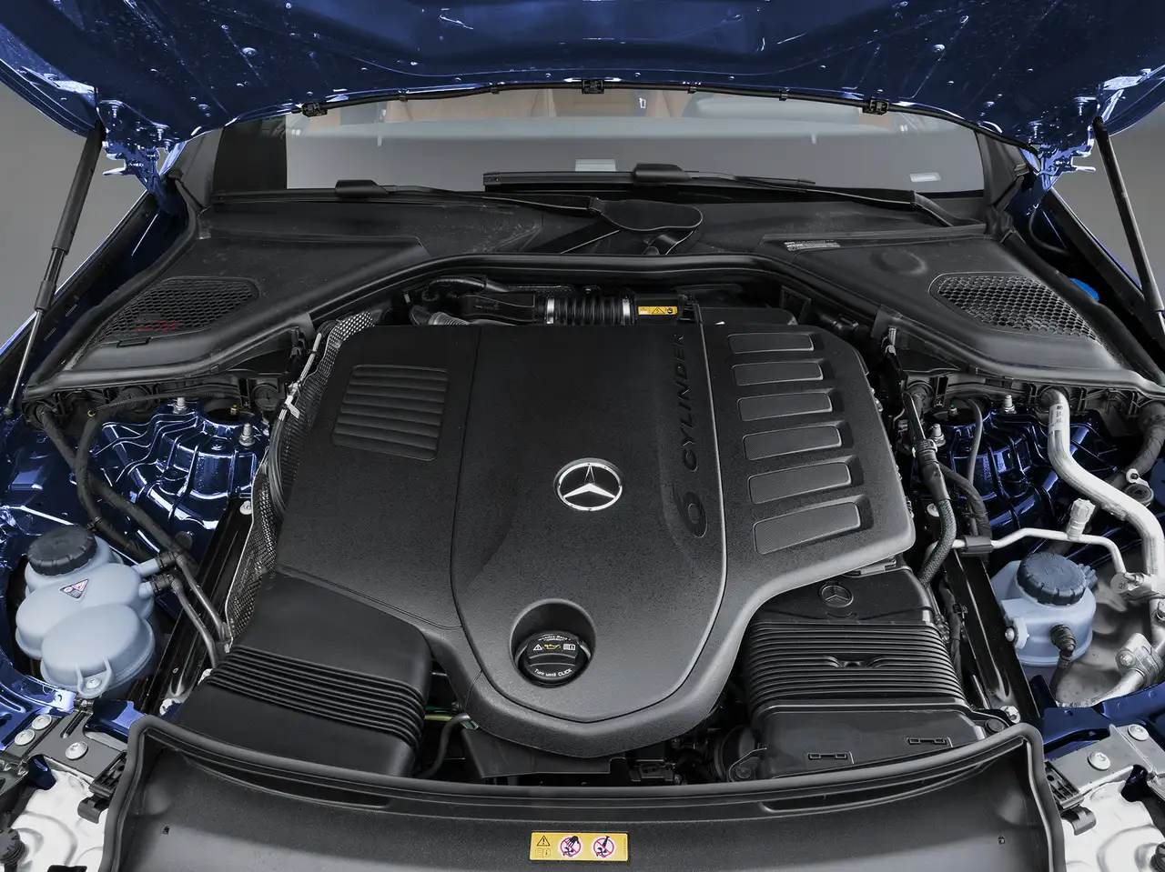 Mercedes-Benz E-Class - Image 8