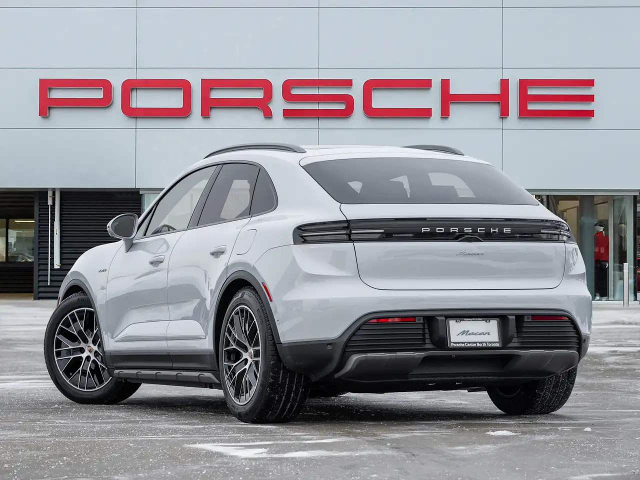 Porsche Macan - Image 3