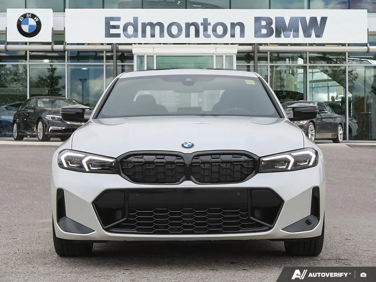 BMW 3 Series - Image 2