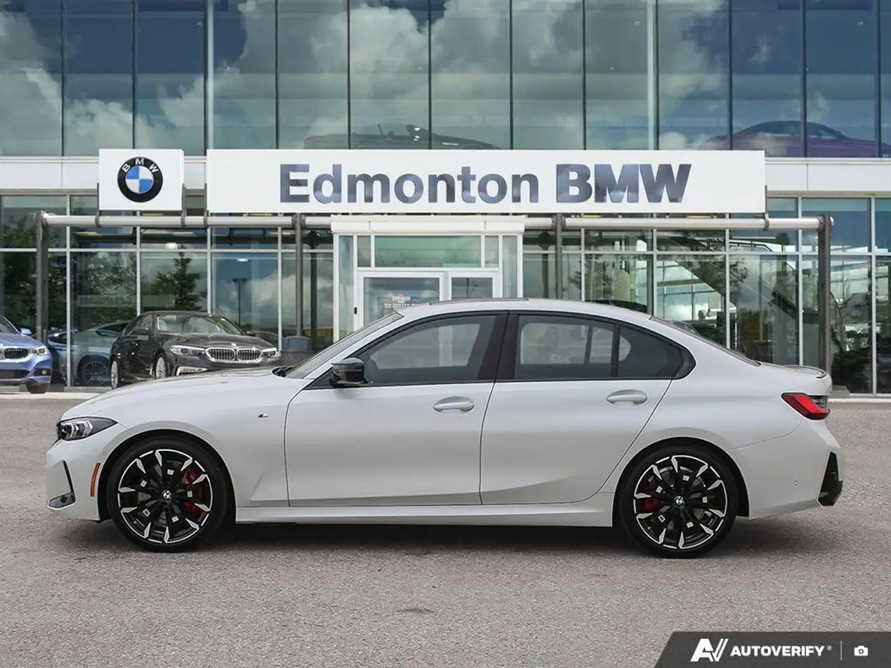BMW 3 Series - Image 3