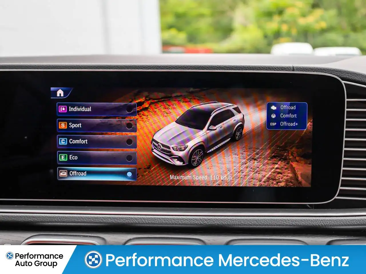 Mercedes-Benz GLE - Image 23