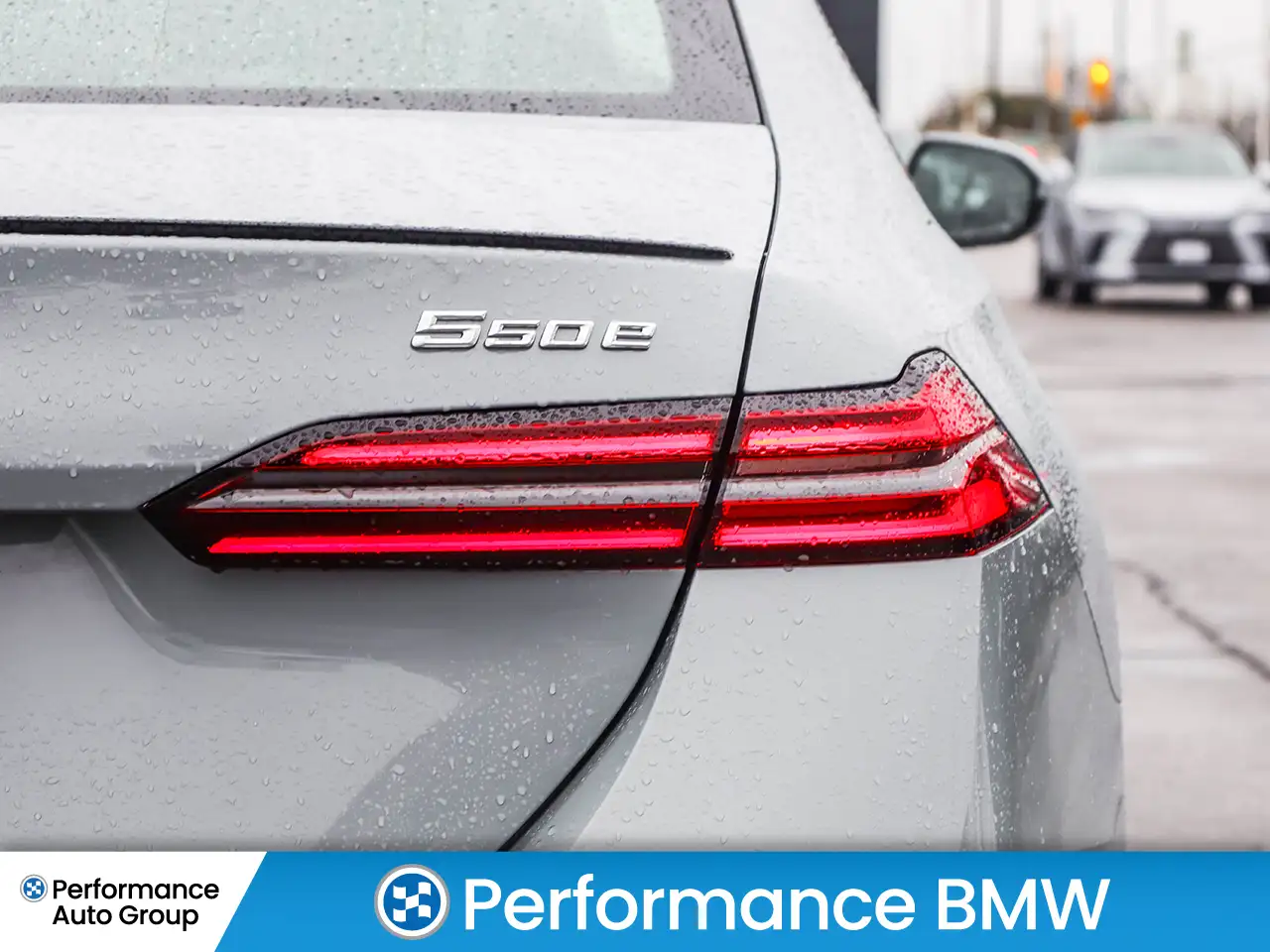 BMW 5 Series - Image 10