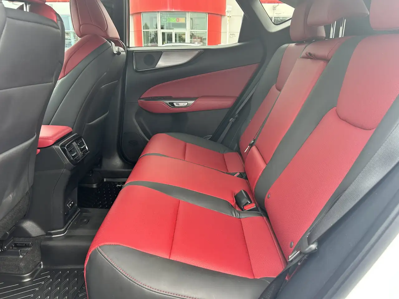 Lexus NX - Image 21