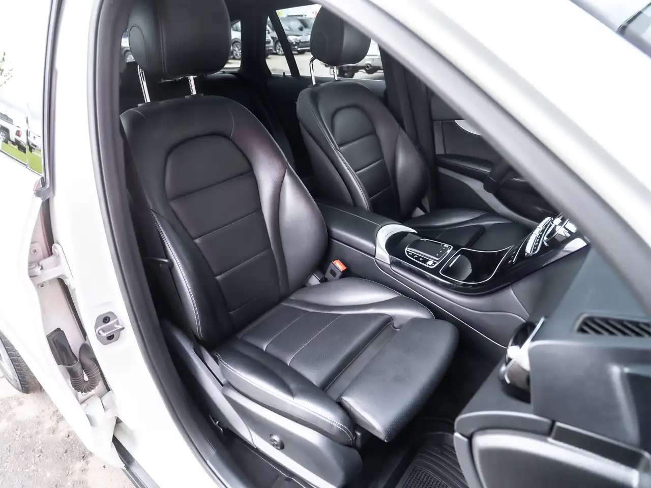 Mercedes-Benz GLC - Image 24