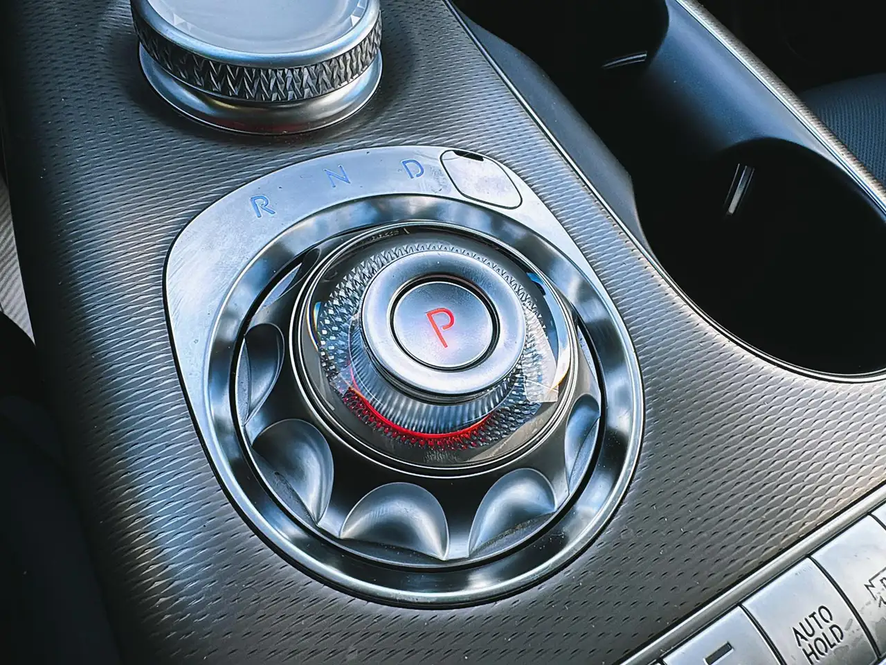 Genesis GV60 - Image 26