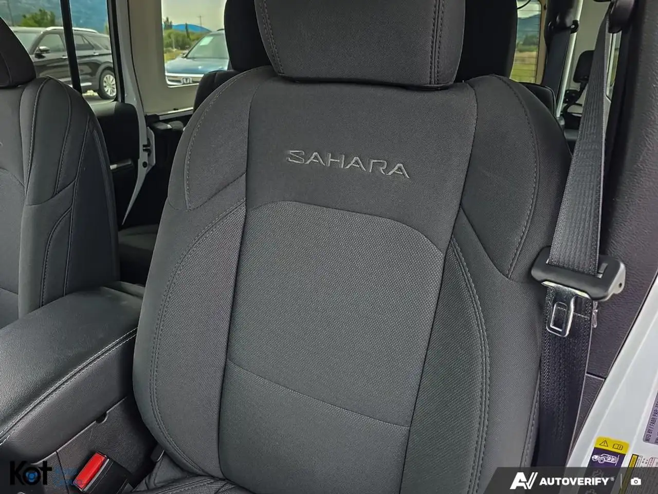 Jeep Wrangler - Image 13