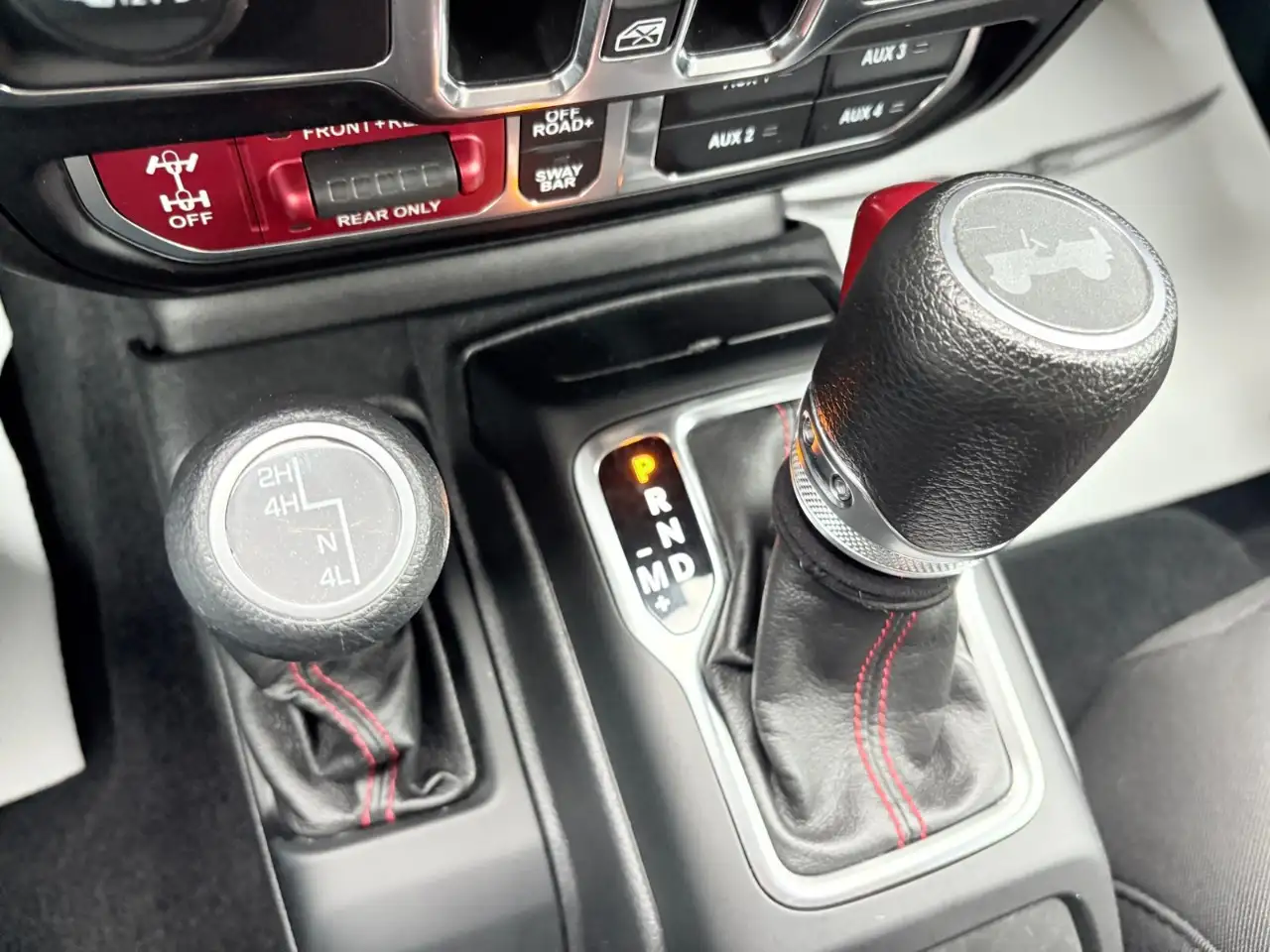 Jeep Wrangler - Image 15