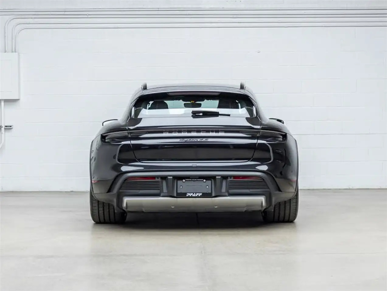 Porsche Taycan - Image 10