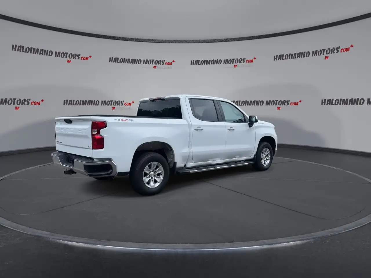 Chevrolet Silverado 1500 - Image 8