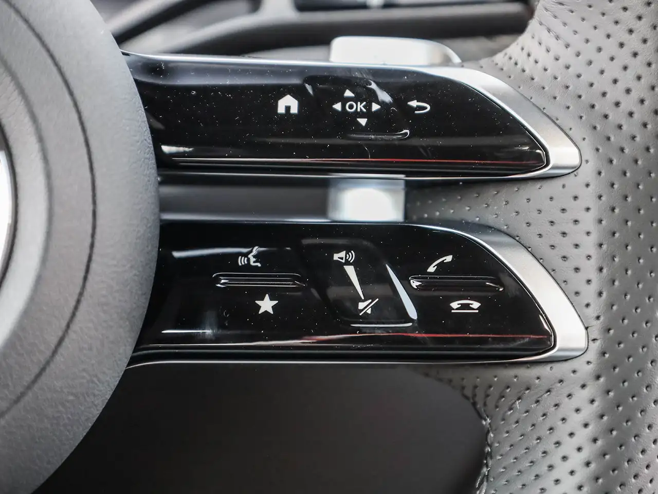 Mercedes-Benz GLC - Image 23
