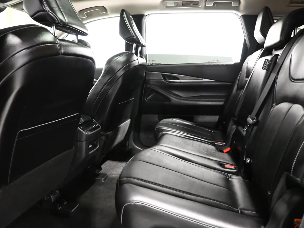 Infiniti QX60 - Image 26