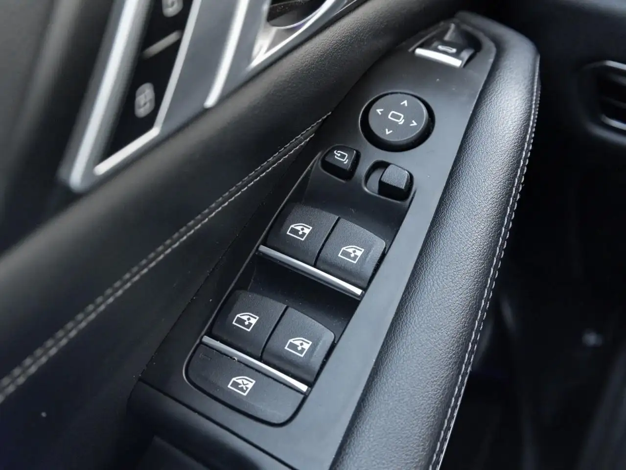BMW X5 - Image 13