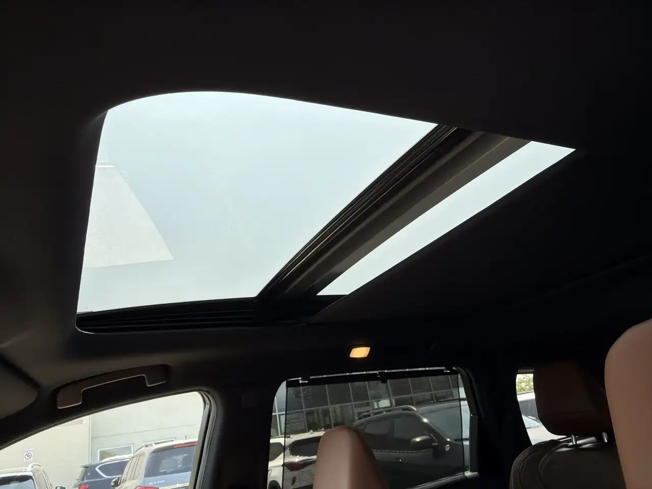 Infiniti QX60 - Image 30