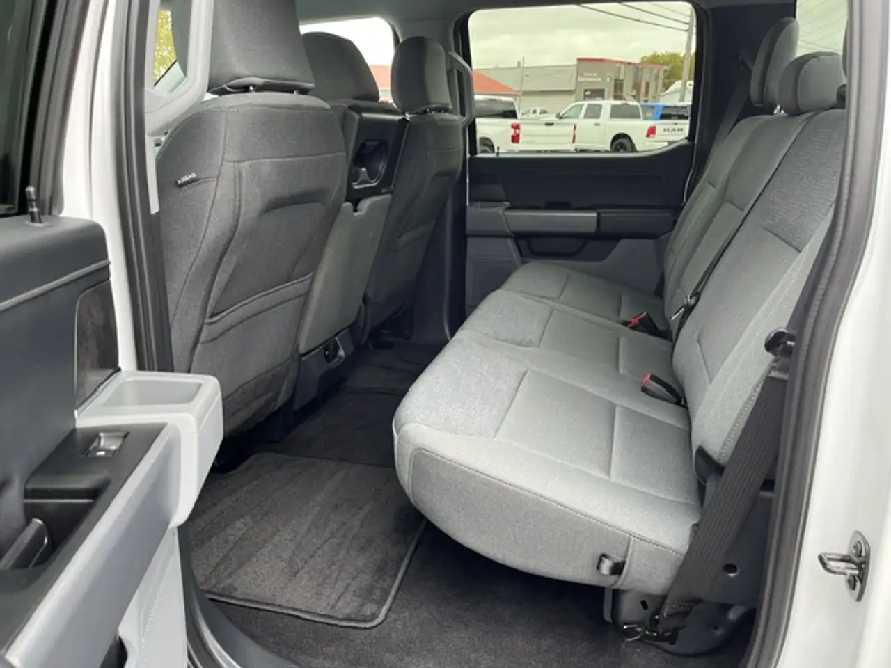 Ford F-150 - Image 12