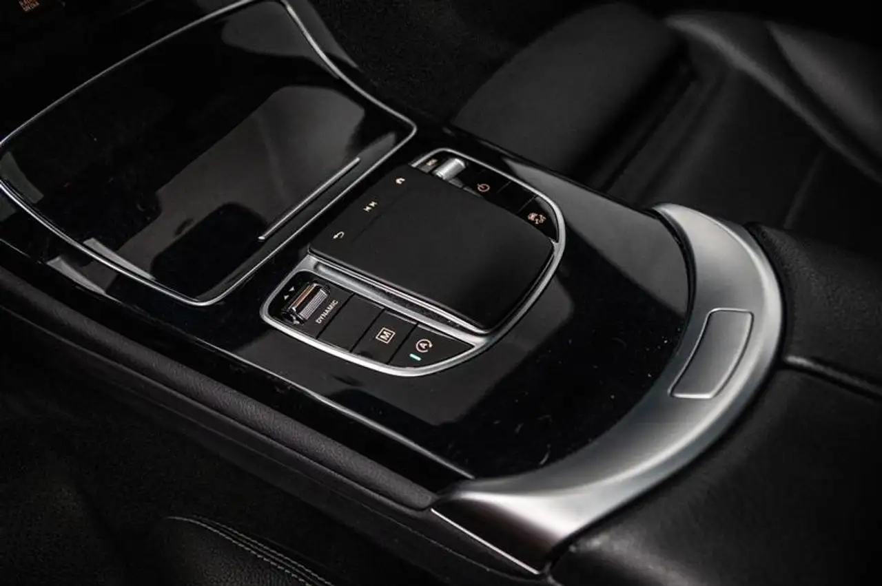 Mercedes-Benz GLC - Image 16