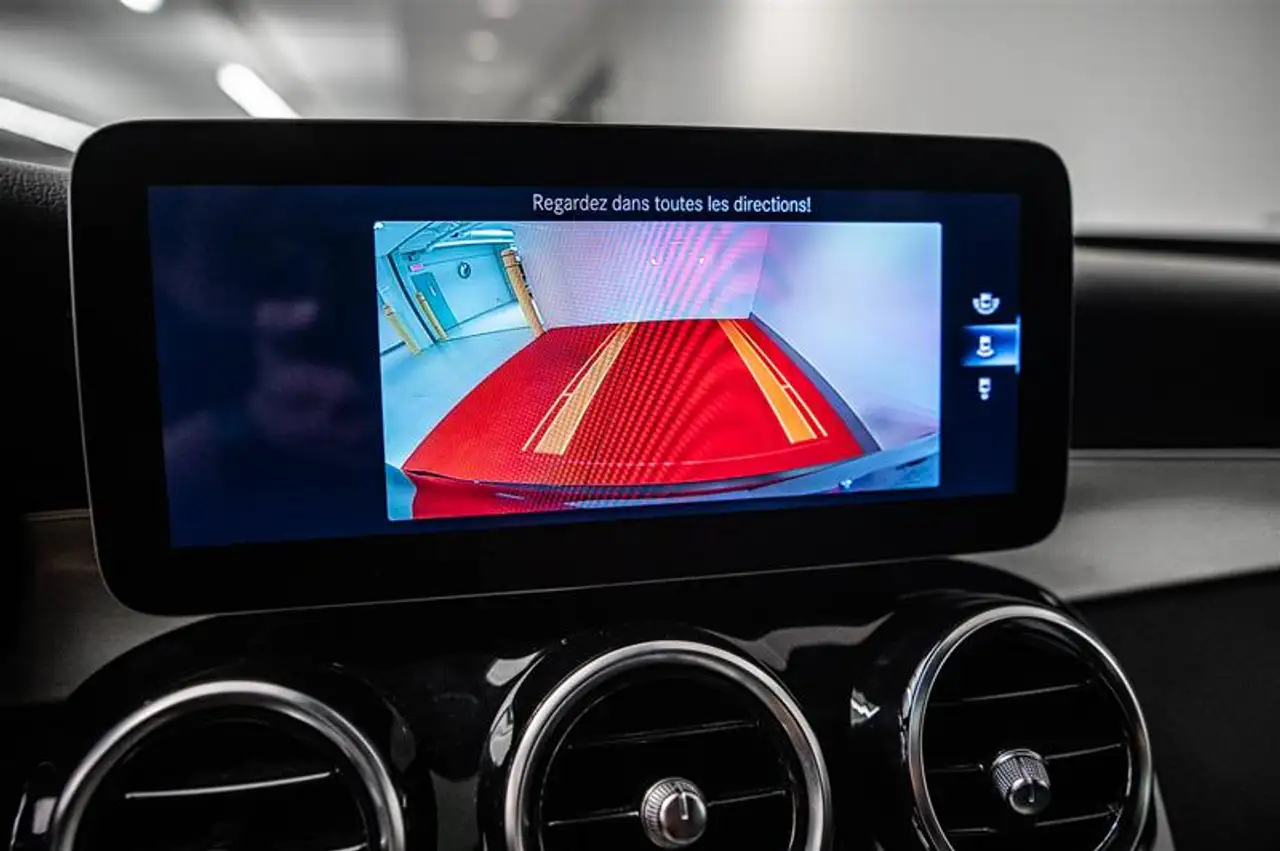 Mercedes-Benz GLC - Image 23