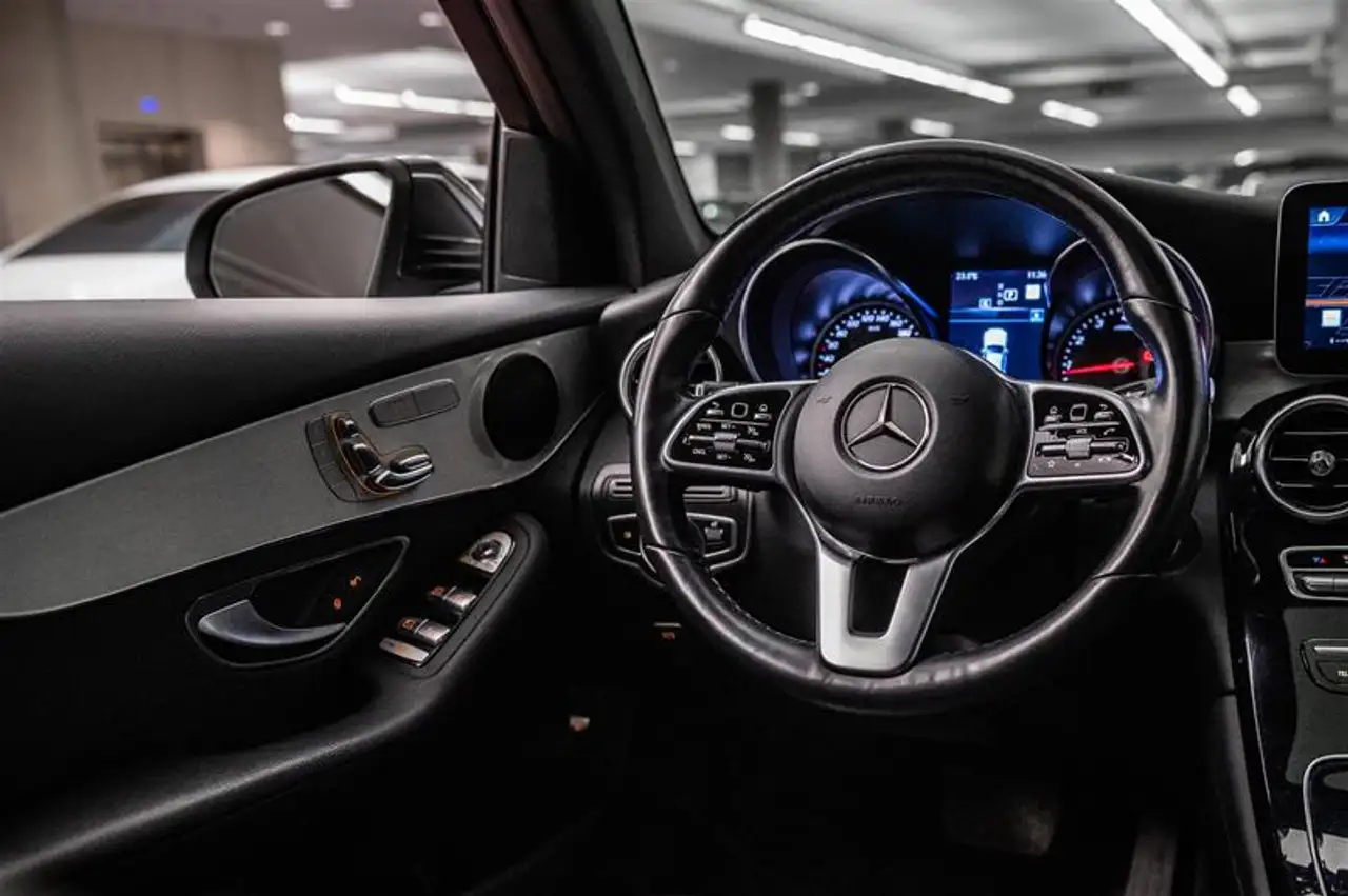 Mercedes-Benz GLC - Image 17