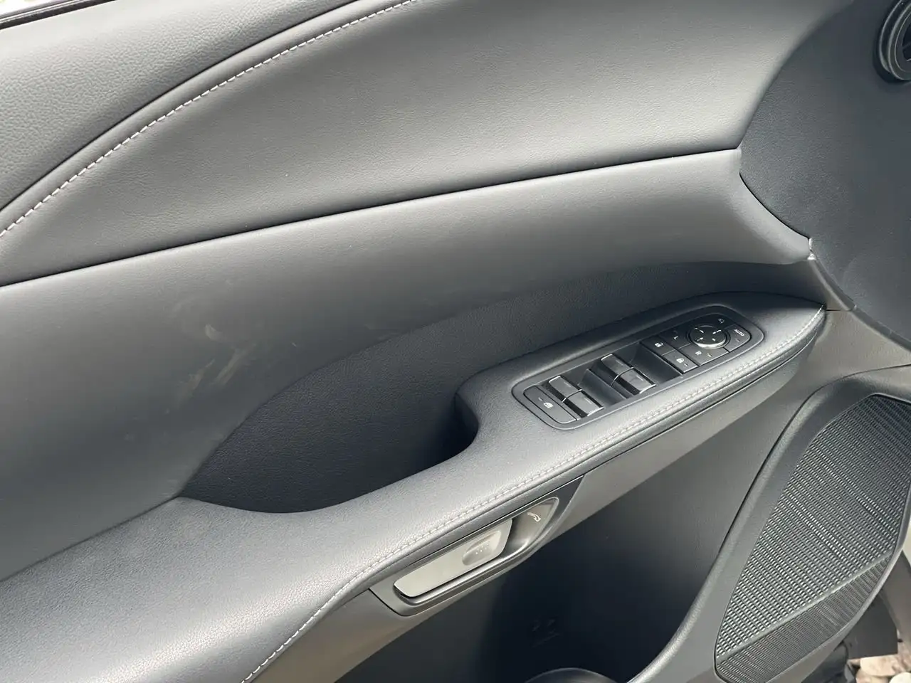 Lexus RX 350 - Image 21