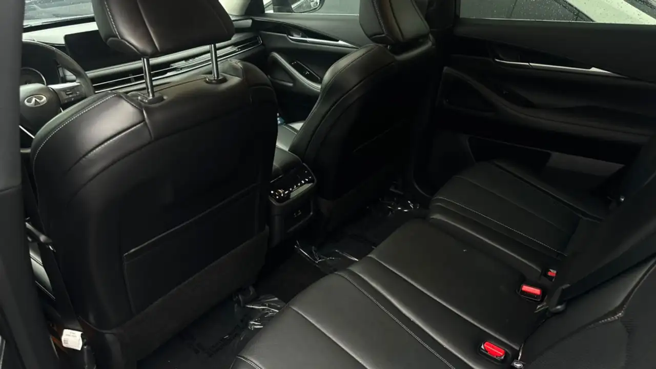 Infiniti QX60 - Image 20
