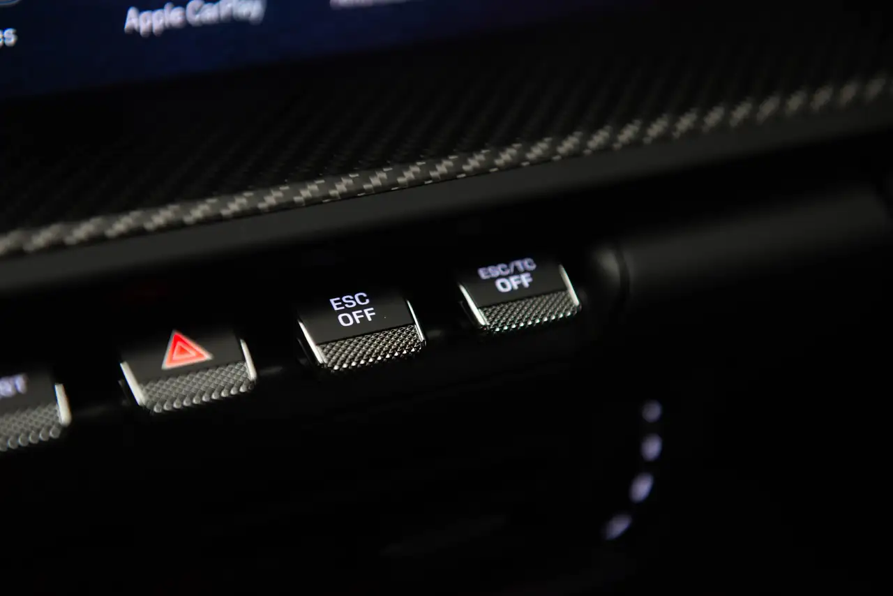 Porsche 911 - Image 26