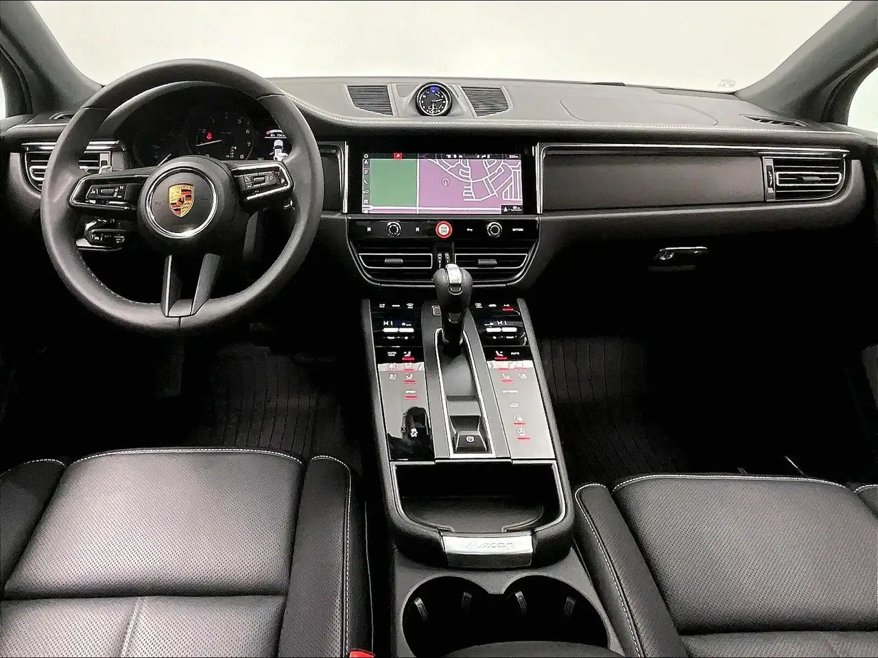 Porsche Macan - Image 11