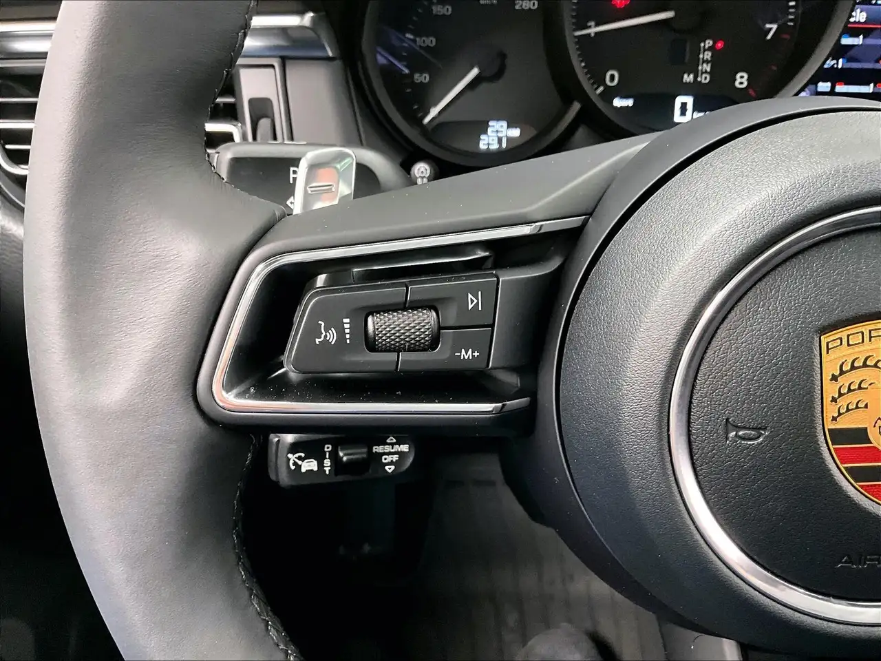 Porsche Macan - Image 19