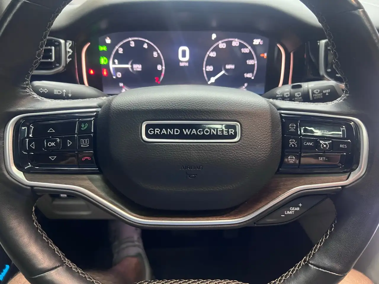 Jeep Grand Wagoneer - Image 28
