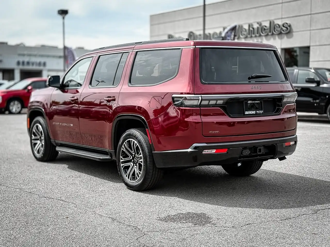Jeep Grand Wagoneer - Image 7