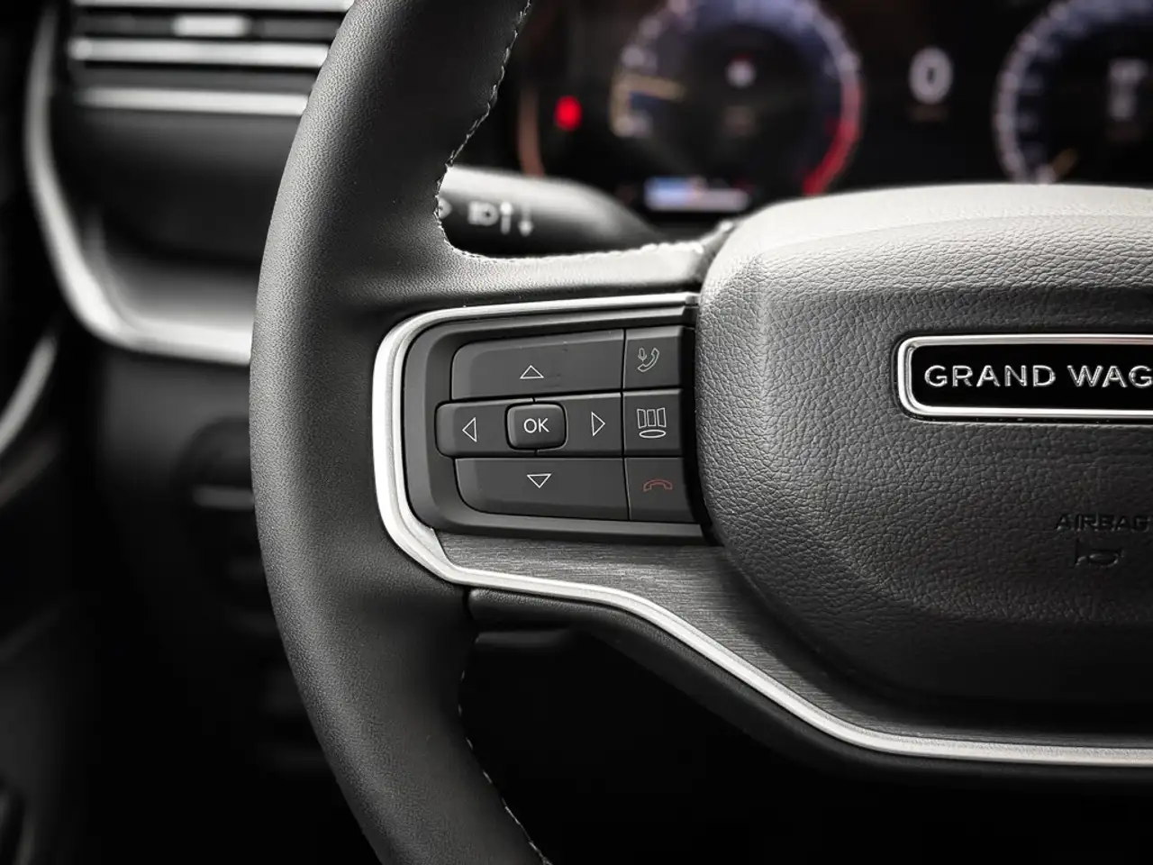 Jeep Grand Wagoneer - Image 16