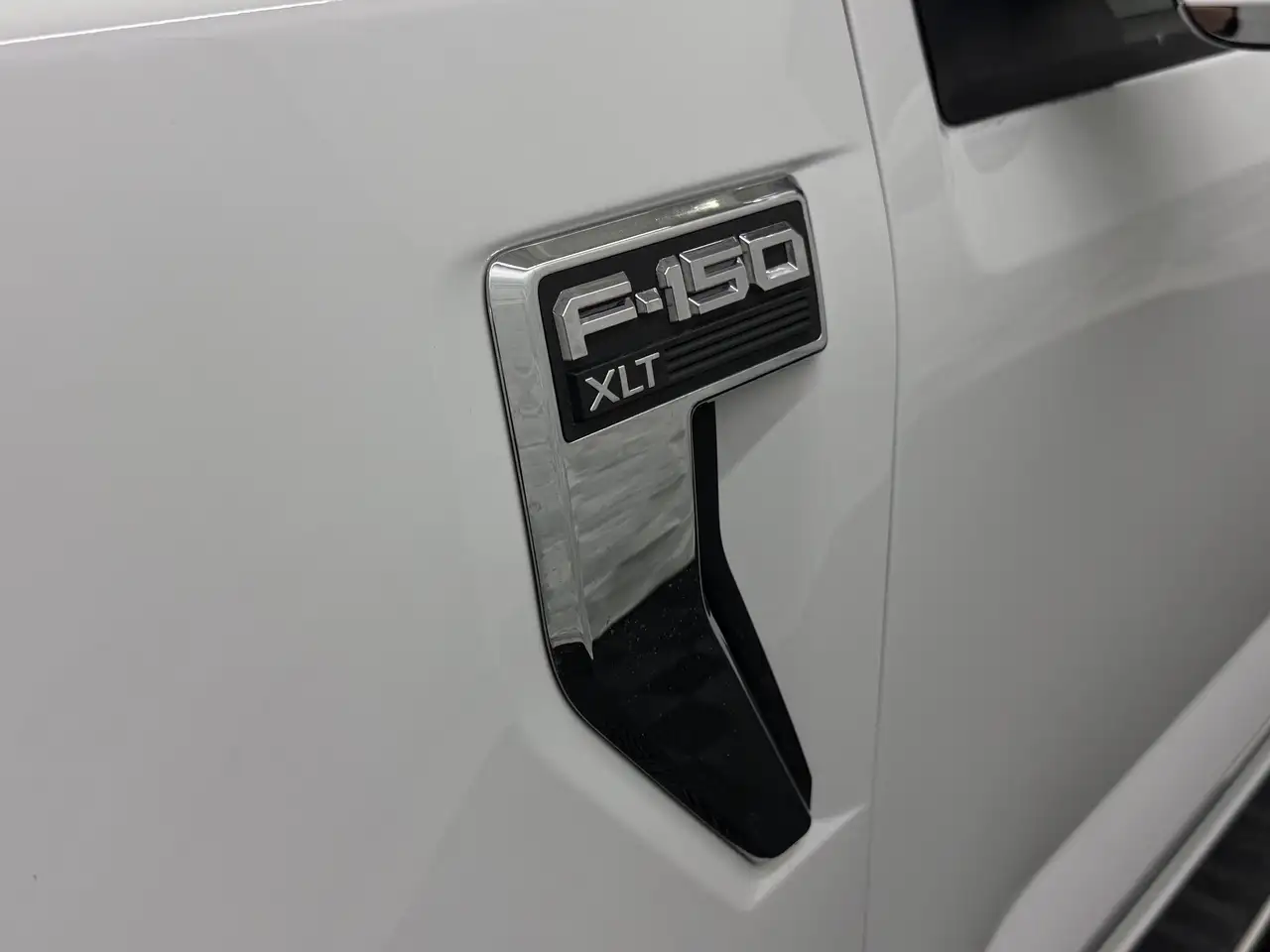 Ford F-150 - Image 8