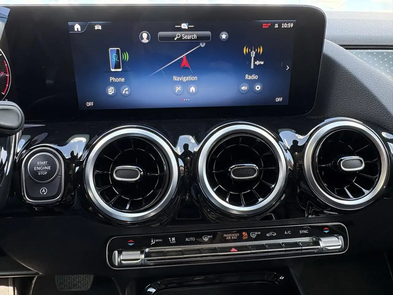 Mercedes-Benz GLA - Image 15