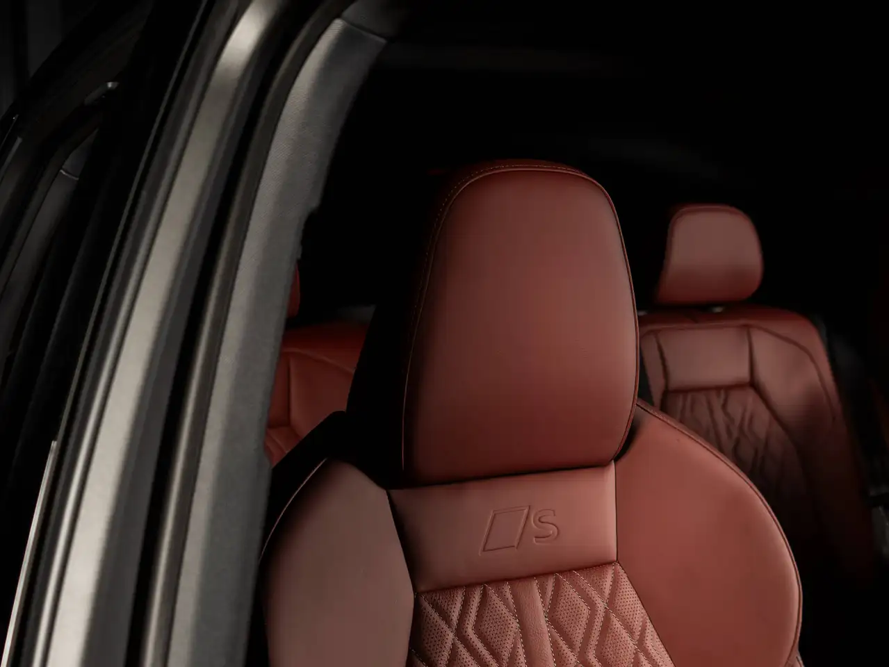 Audi SQ5 - Image 17
