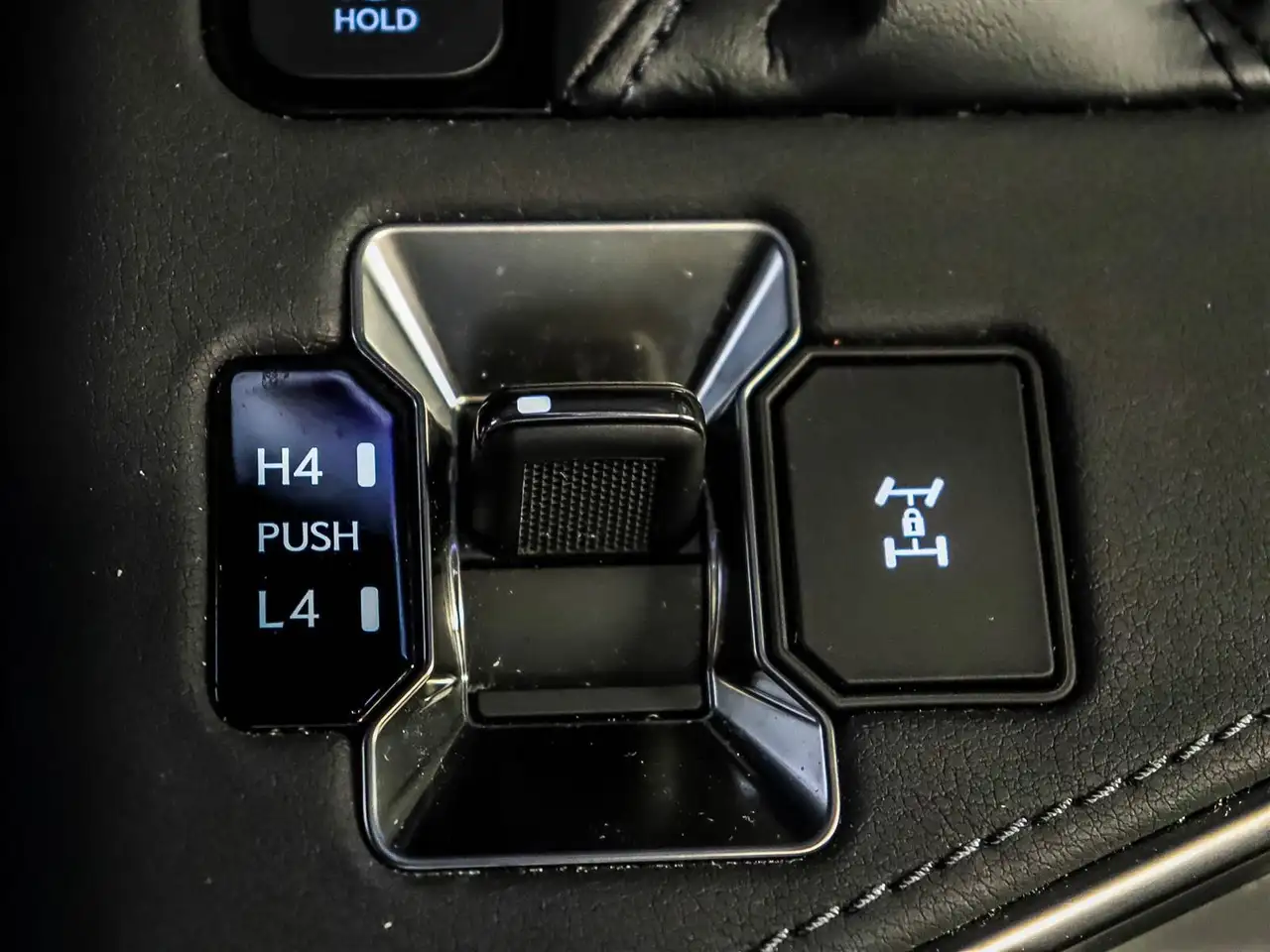 Lexus GX - Image 31