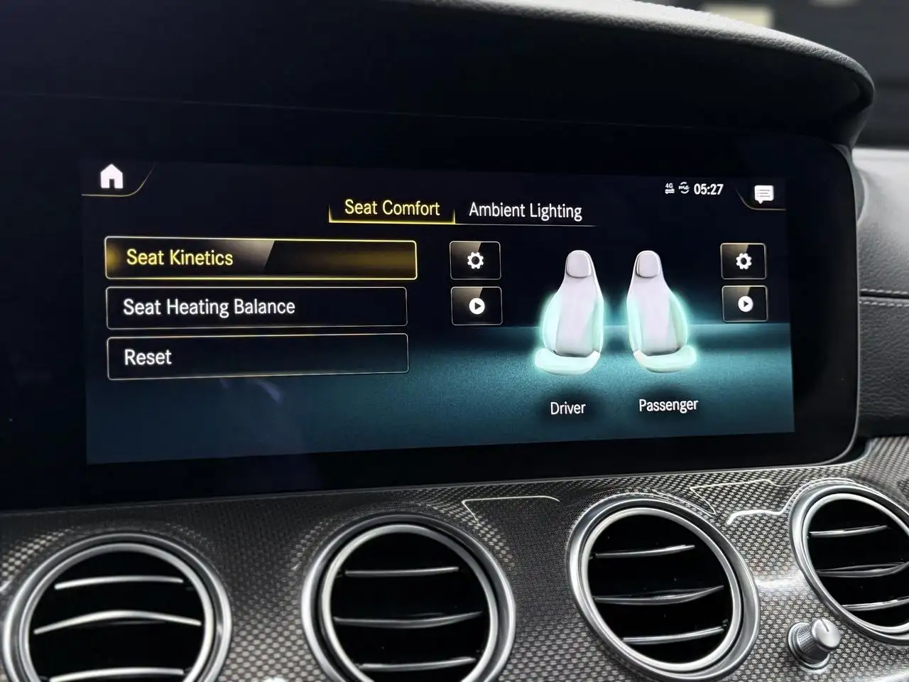 Mercedes-Benz E-Class - Image 22