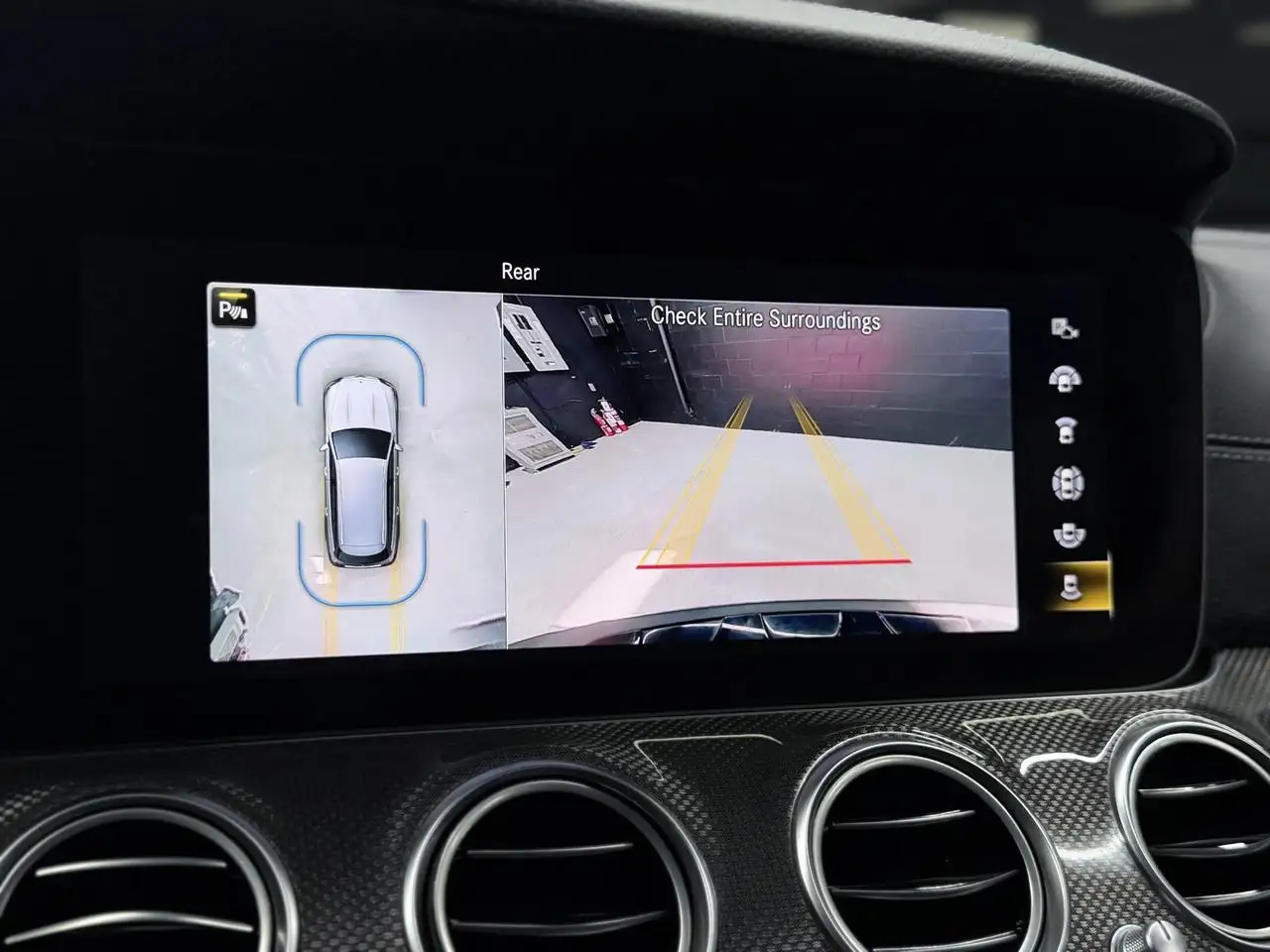 Mercedes-Benz E-Class - Image 18
