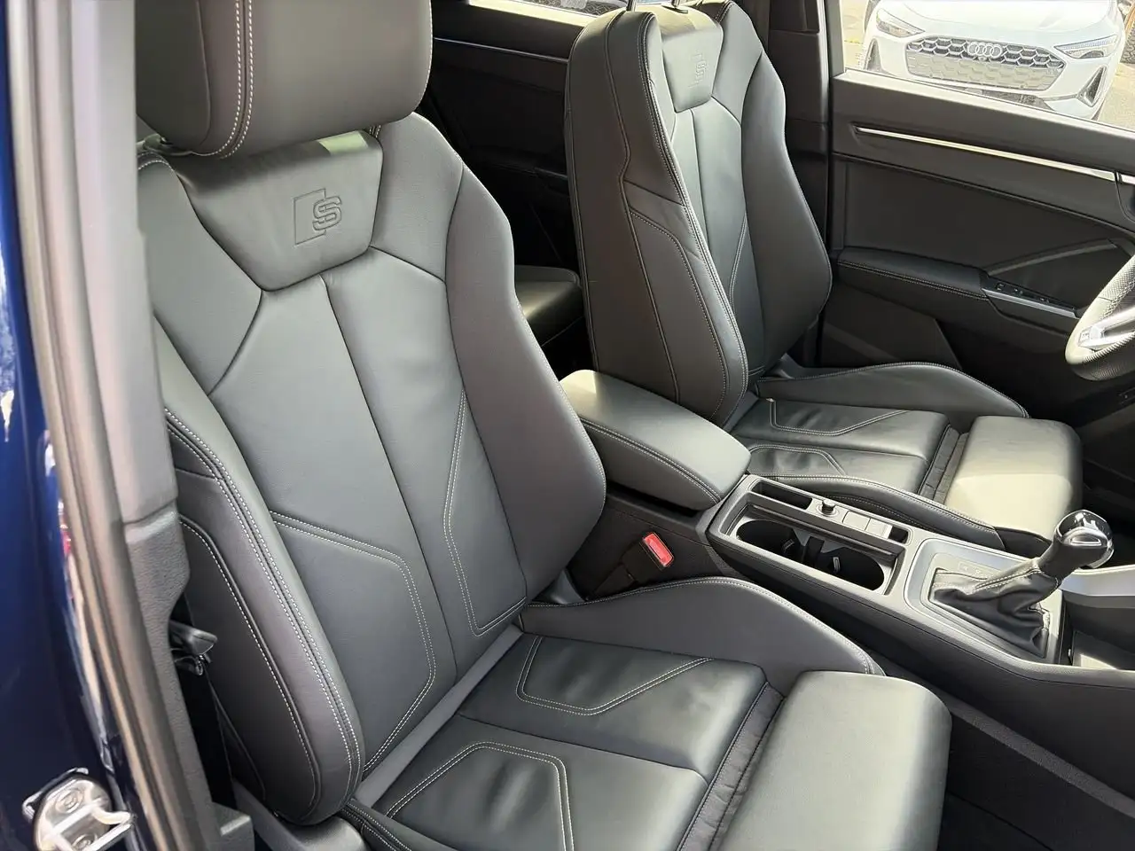 Audi Q3 - Image 32