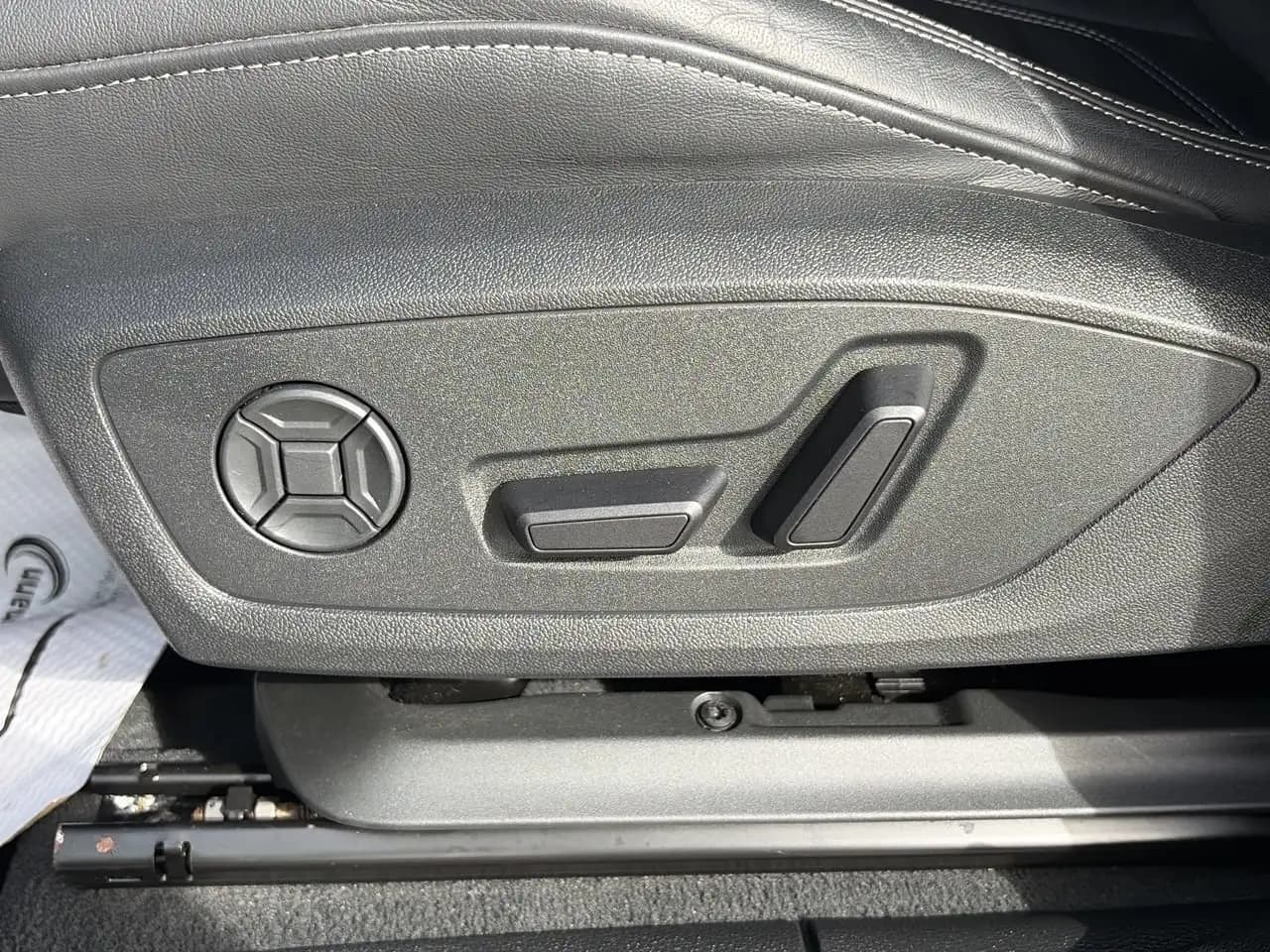 Audi Q3 - Image 20