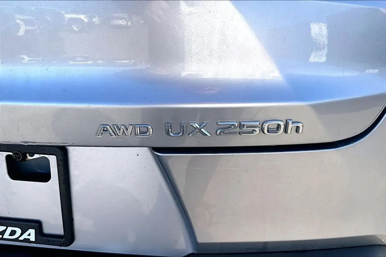 Lexus UX - Image 32