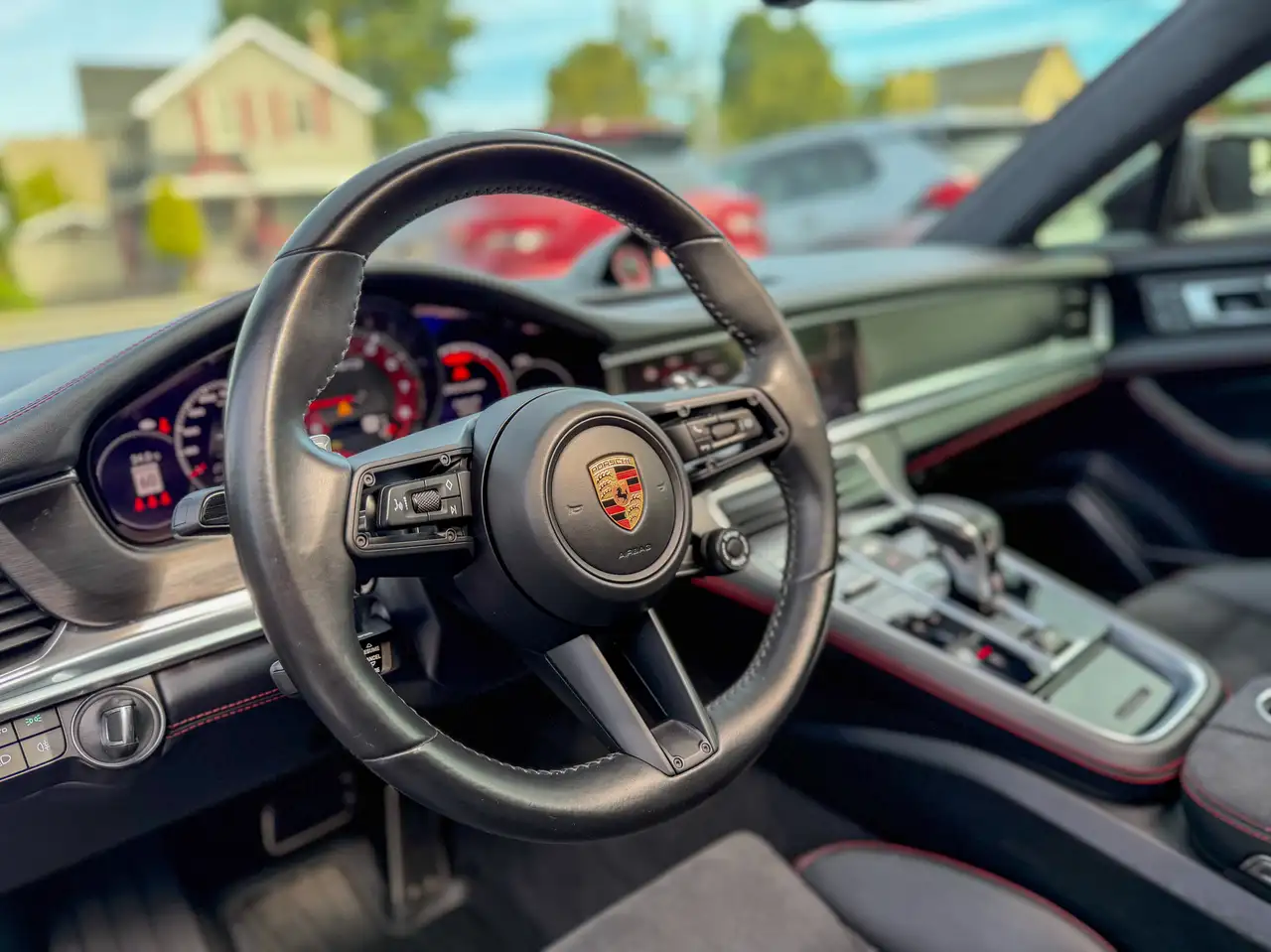 Porsche Panamera - Image 11