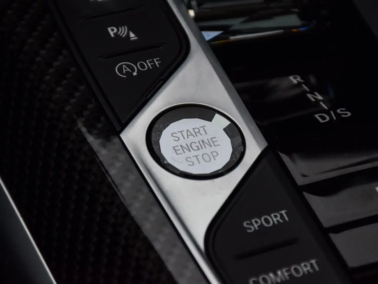 BMW 4 Series - Image 29
