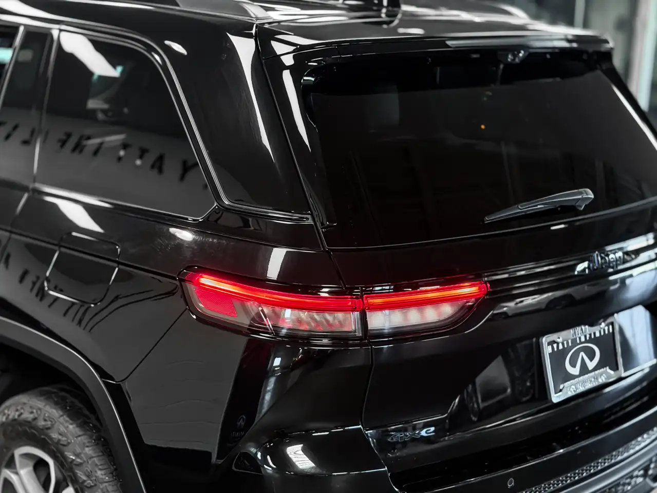 Jeep Grand Cherokee - Image 9