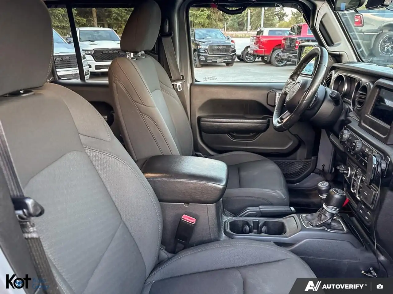 Jeep Wrangler - Image 22