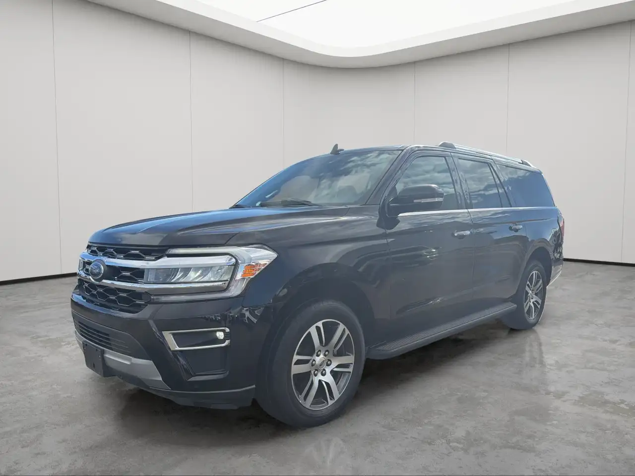 Ford Expedition - Image 3